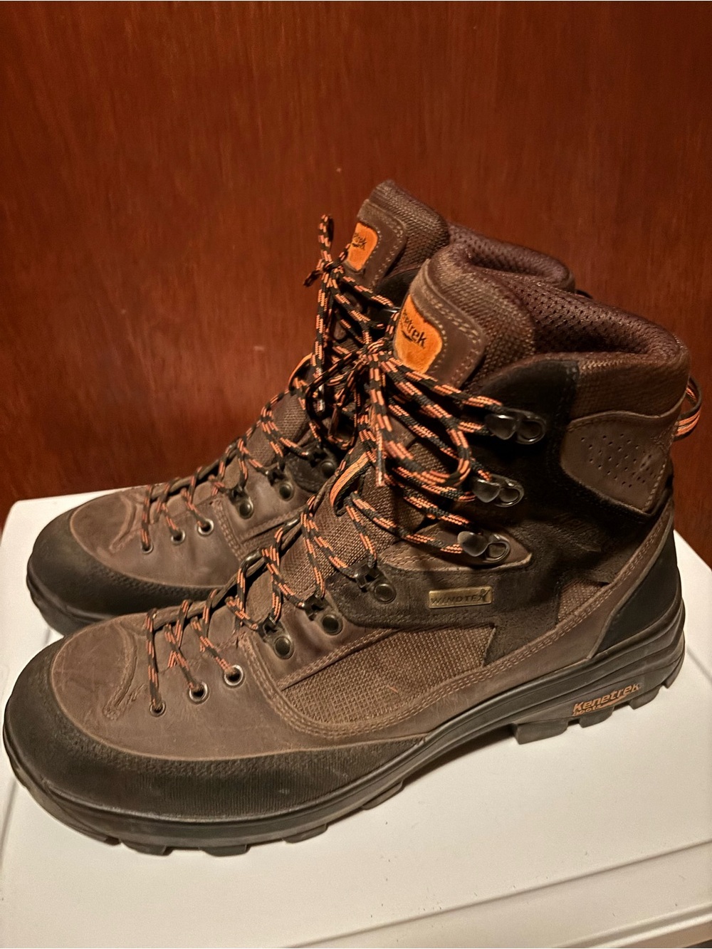 Men’s Kenetrek Corrie II boots, size 11.5 M, worn very little, in great shape!